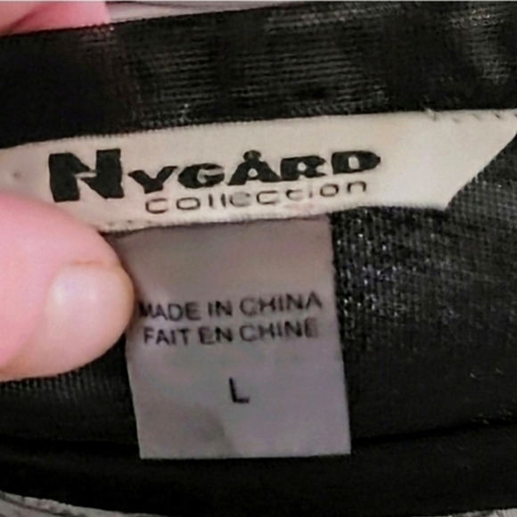 All Over MGM Print 3/4 Sleeve Sheer Arm Mesh. Longsleeve Dames & Dogs. L - Picture 7 of 7